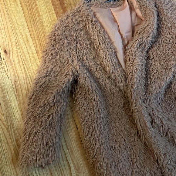 Dusty rose boohoo fluffy fuzzy pink faded long jacket silky lining size 4 fall - Picture 6 of 6